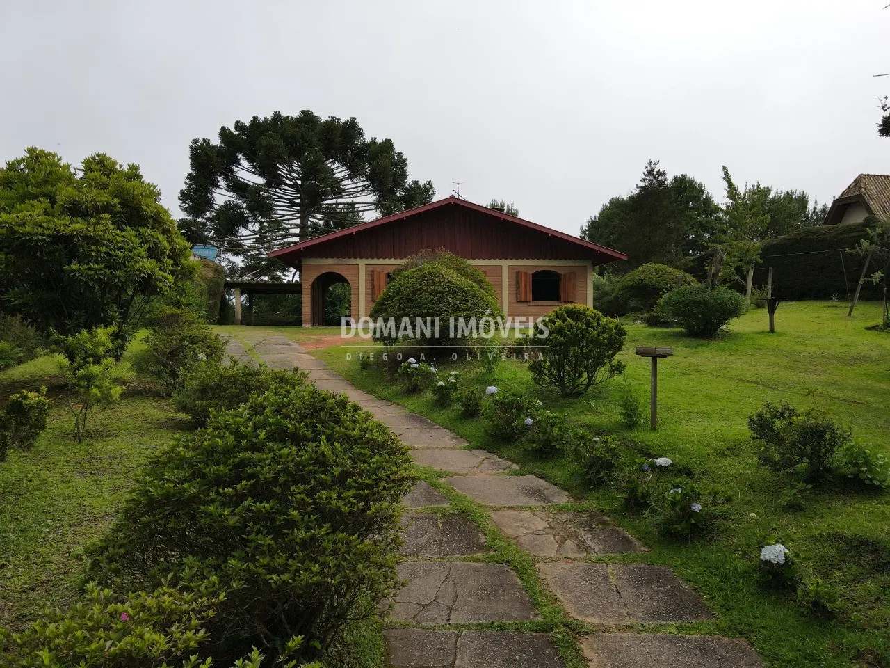 Casa à venda de 1.500 m² em Campos do Jordão, SP, Brasil