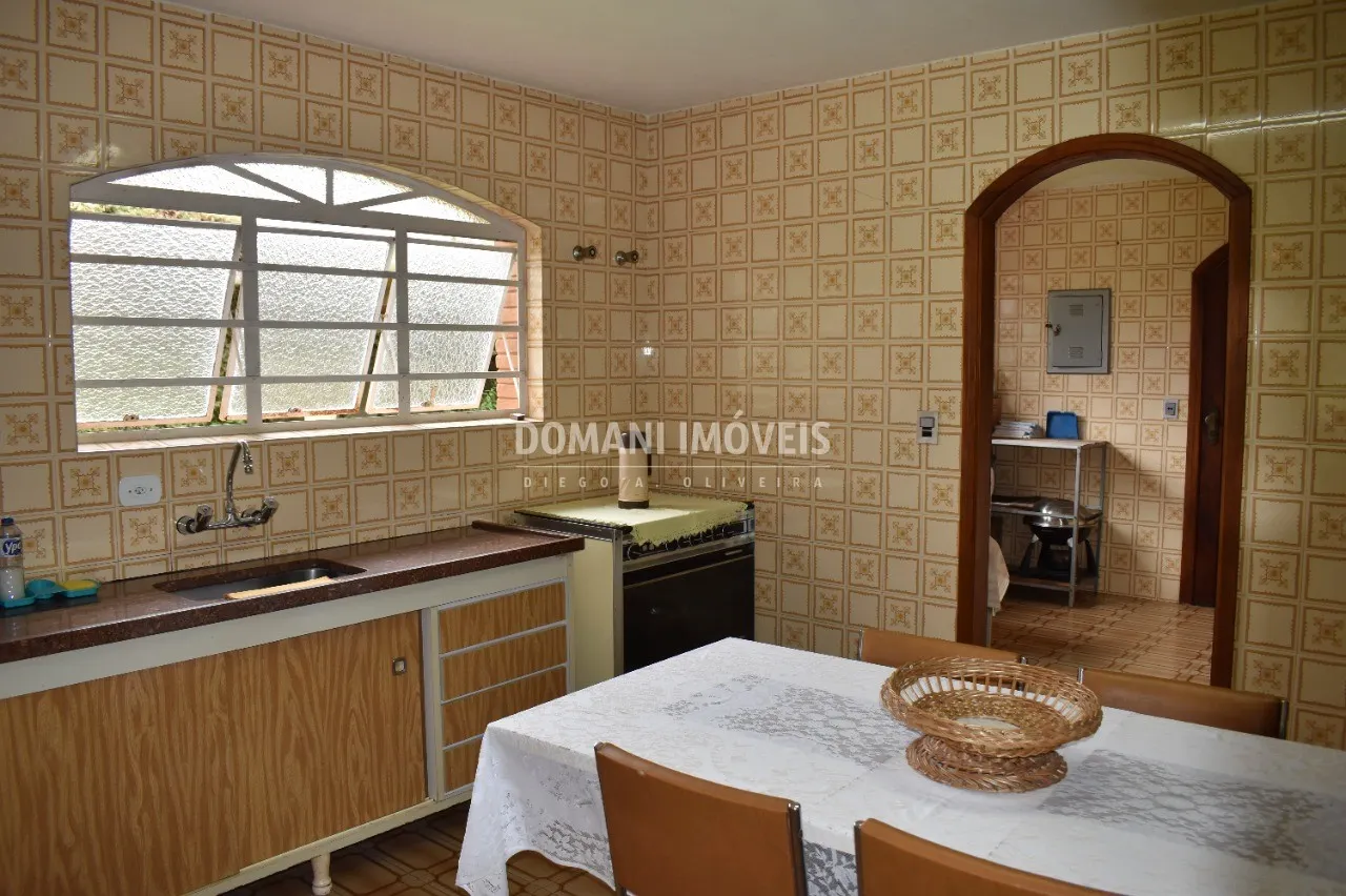Casa à venda de 1.500 m² em Campos do Jordão, SP, Brasil
