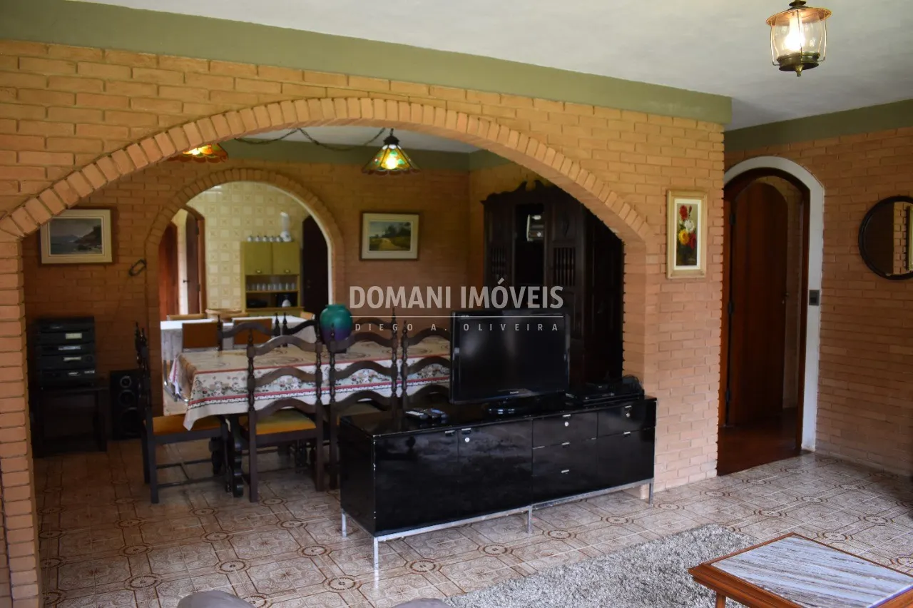 Casa à venda de 1.500 m² em Campos do Jordão, SP, Brasil