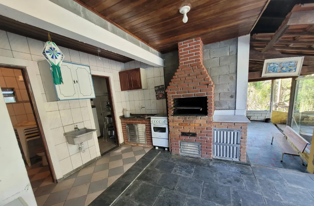 Sítio à venda de 4 ha em Santa Isabel, SP, Brasil