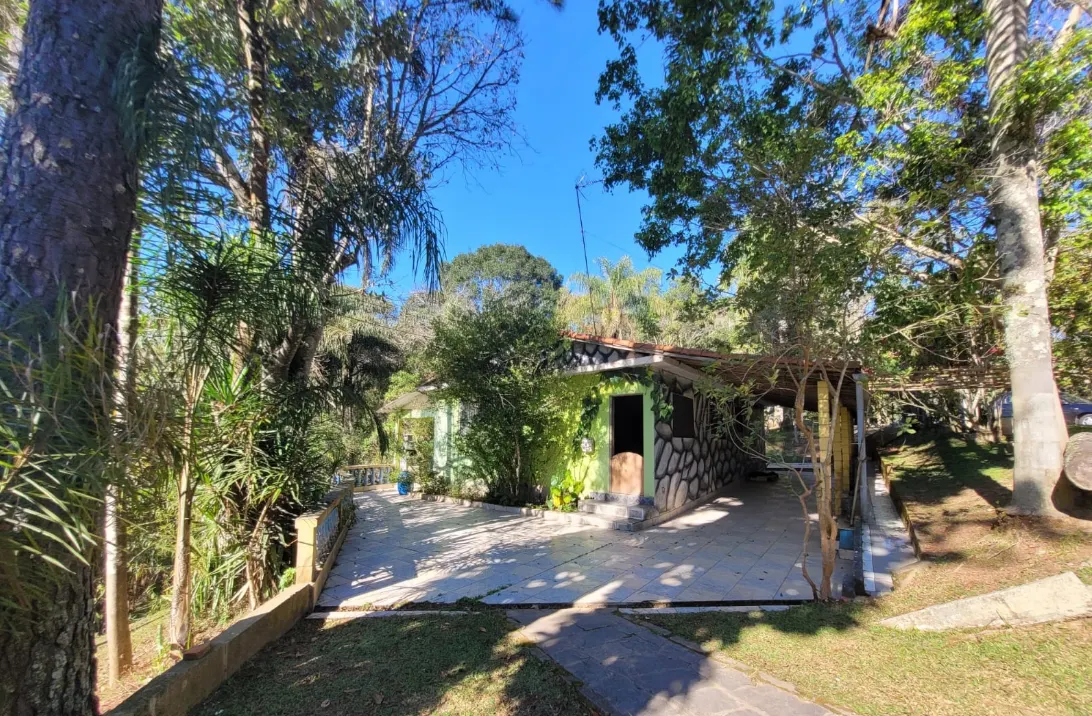 Sítio à venda de 4 ha em Santa Isabel, SP, Brasil
