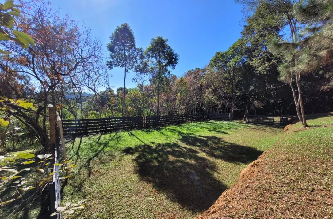Sítio à venda de 4 ha em Santa Isabel, SP, Brasil