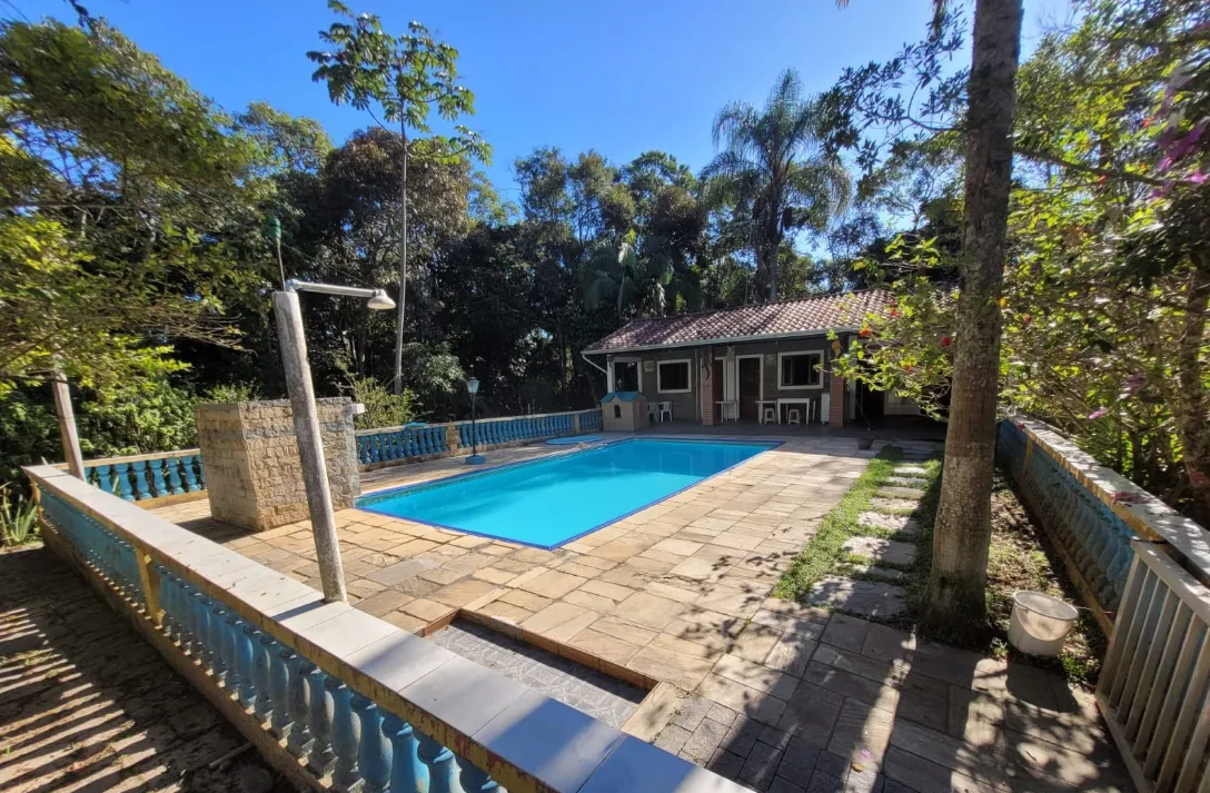 Sítio à venda de 4 ha em Santa Isabel, SP, Brasil