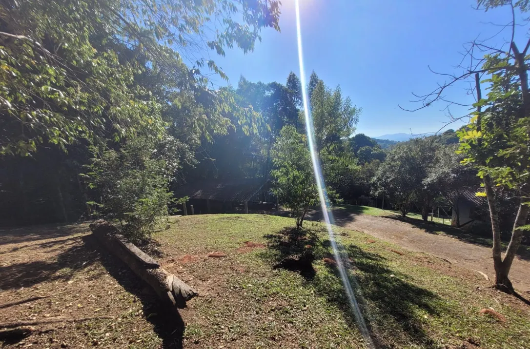 Sítio à venda de 4 ha em Santa Isabel, SP, Brasil
