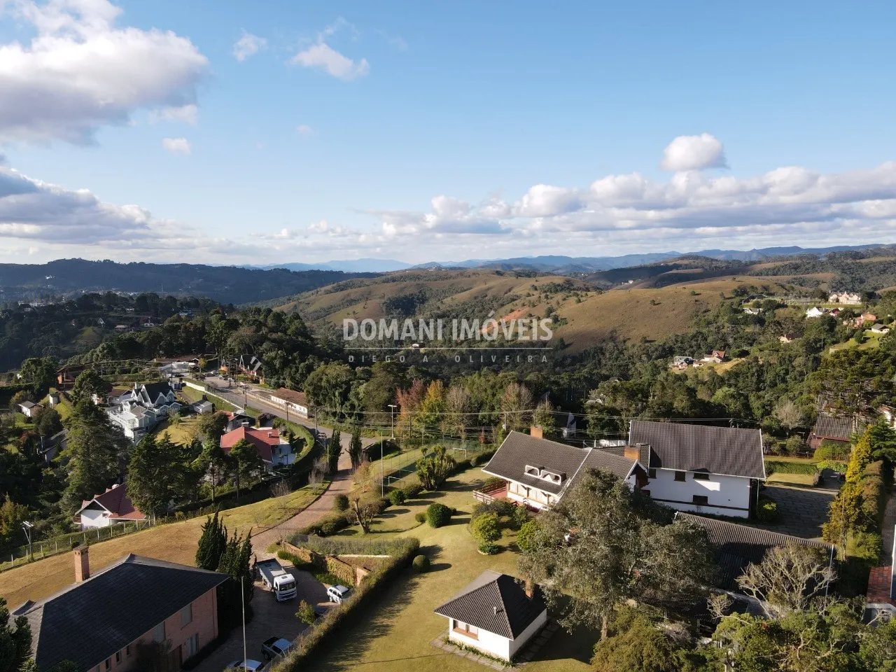 House for sale of 1 acres in Campos do Jordão, SP, Brazil