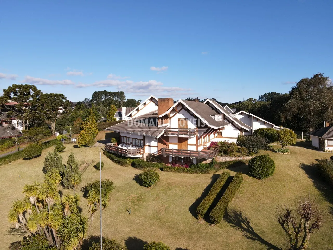 House for sale of 1 acres in Campos do Jordão, SP, Brazil