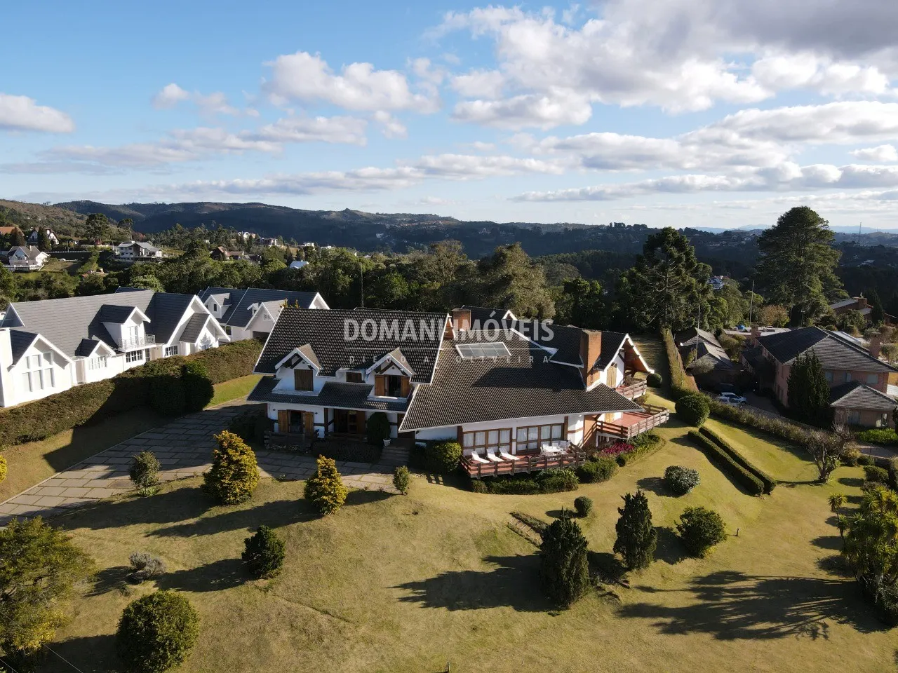 House for sale of 1 acres in Campos do Jordão, SP, Brazil