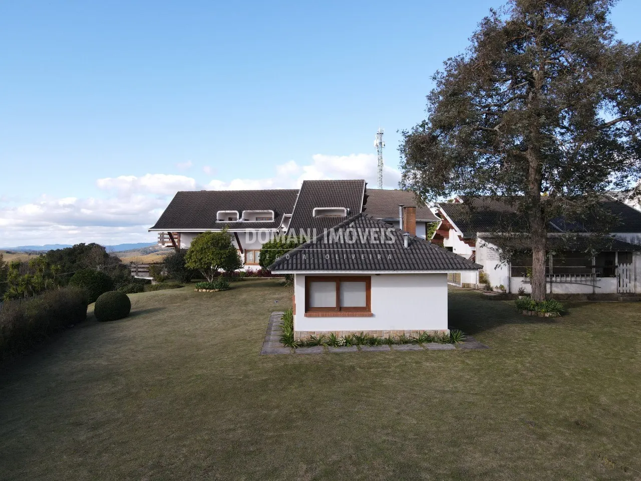 House for sale of 1 acres in Campos do Jordão, SP, Brazil