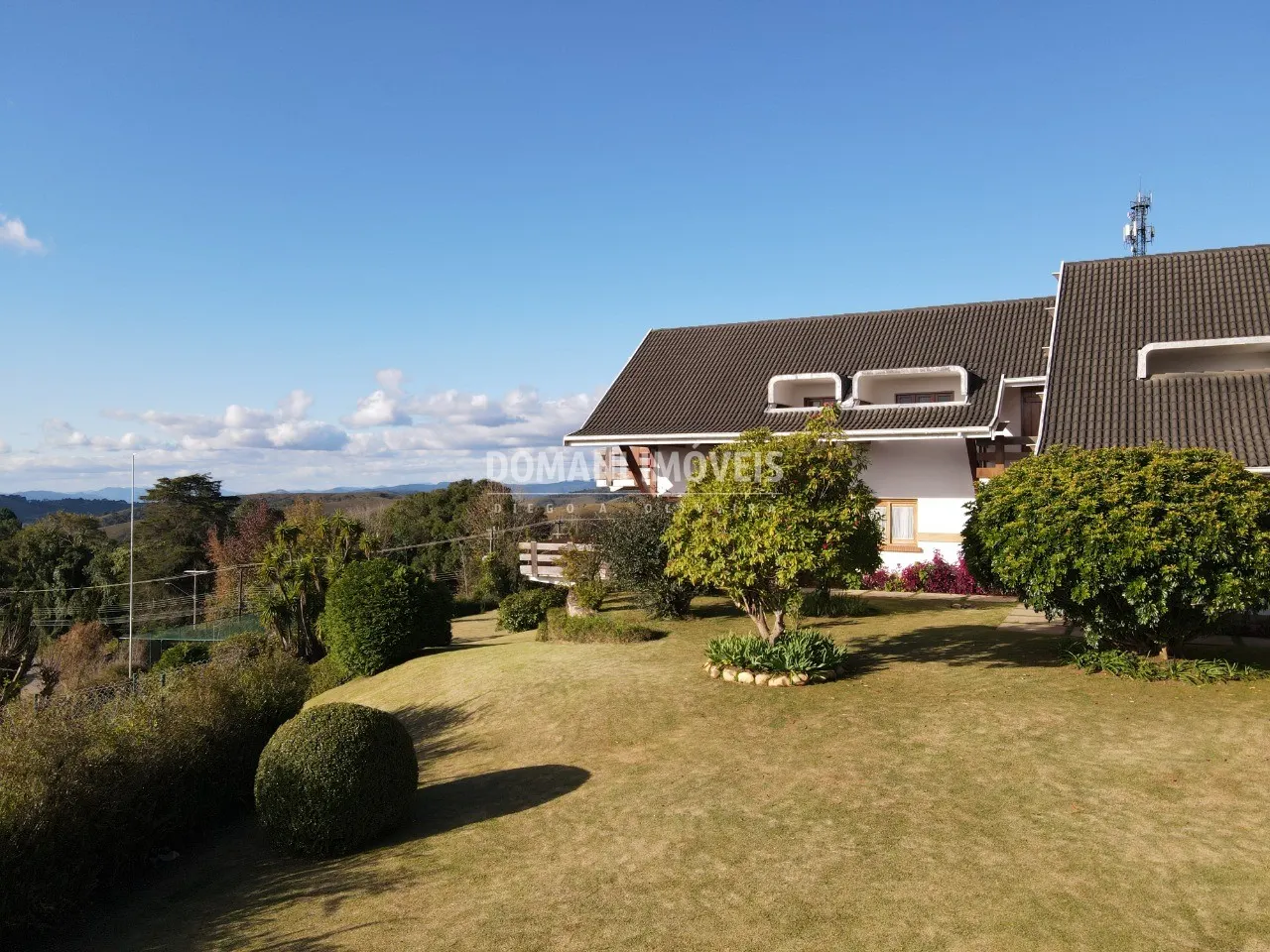 House for sale of 1 acres in Campos do Jordão, SP, Brazil