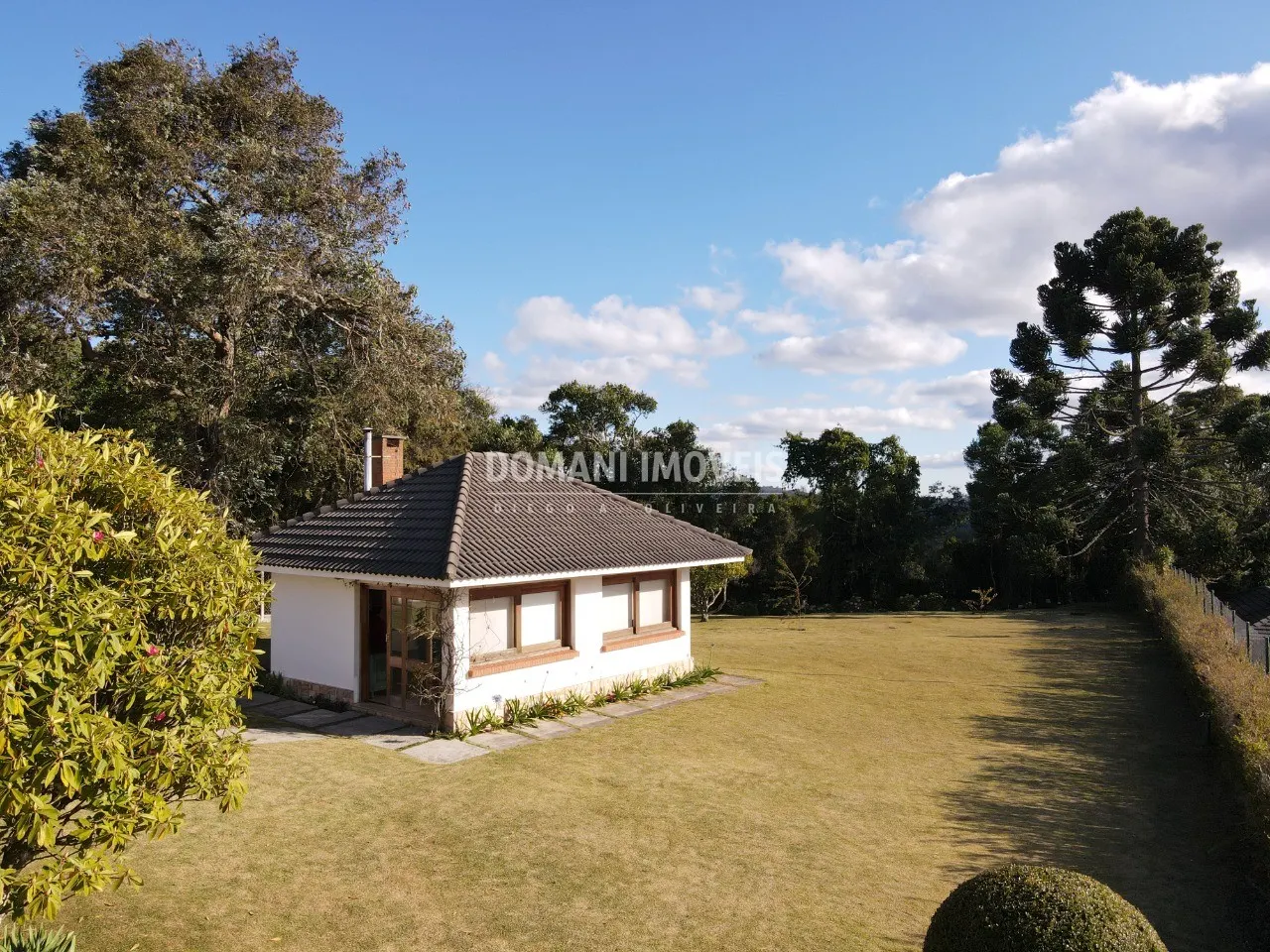 House for sale of 1 acres in Campos do Jordão, SP, Brazil
