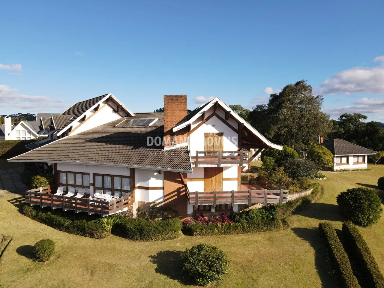 House for sale of 1 acres in Campos do Jordão, SP, Brazil