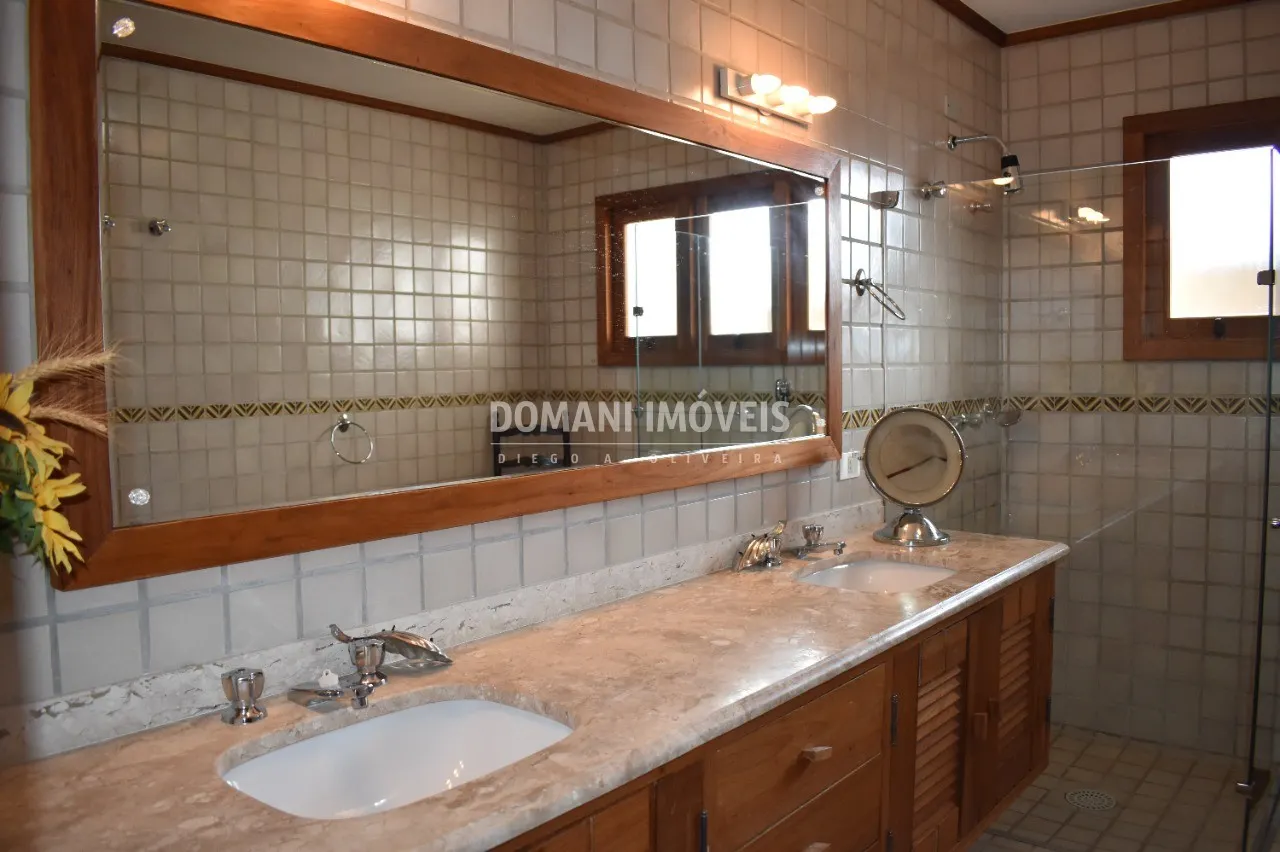 House for sale of 1 acres in Campos do Jordão, SP, Brazil