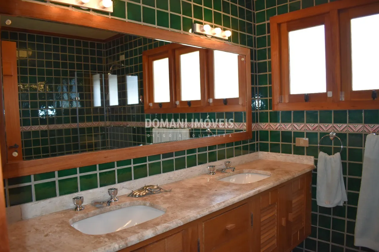 House for sale of 1 acres in Campos do Jordão, SP, Brazil