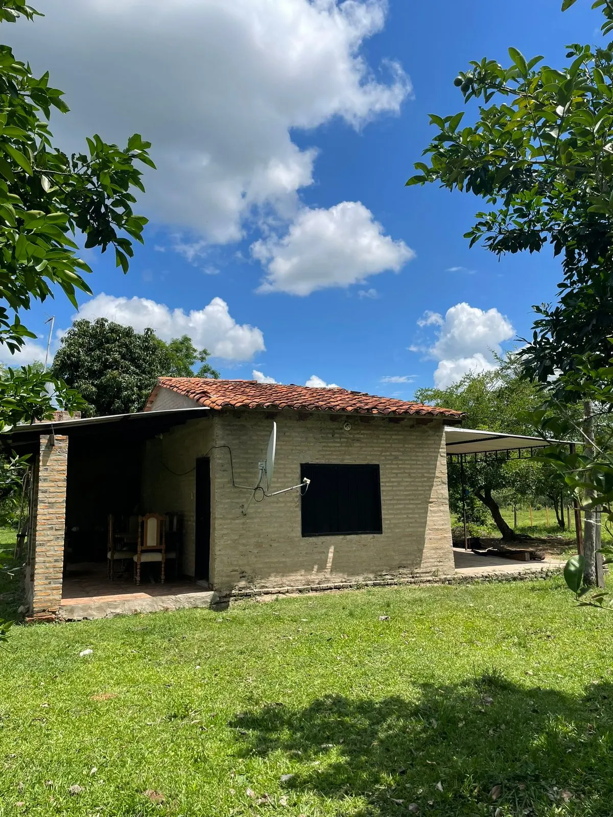 Fazenda à venda de 7 ha em Yaguarón, Paraguai