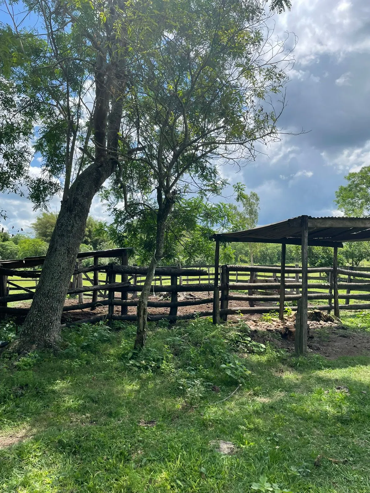 Fazenda à venda de 7 ha em Yaguarón, Paraguai