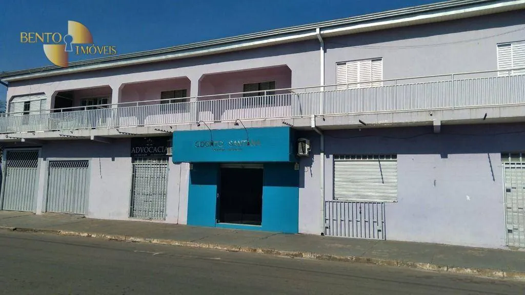 Casa à venda e para Alugar de 450 m² em Várzea Grande, MT, Brasil