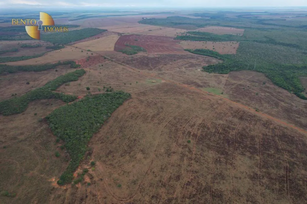 Fazenda à venda de 4.700 ha em Novo São Joaquim, MT, Brasil