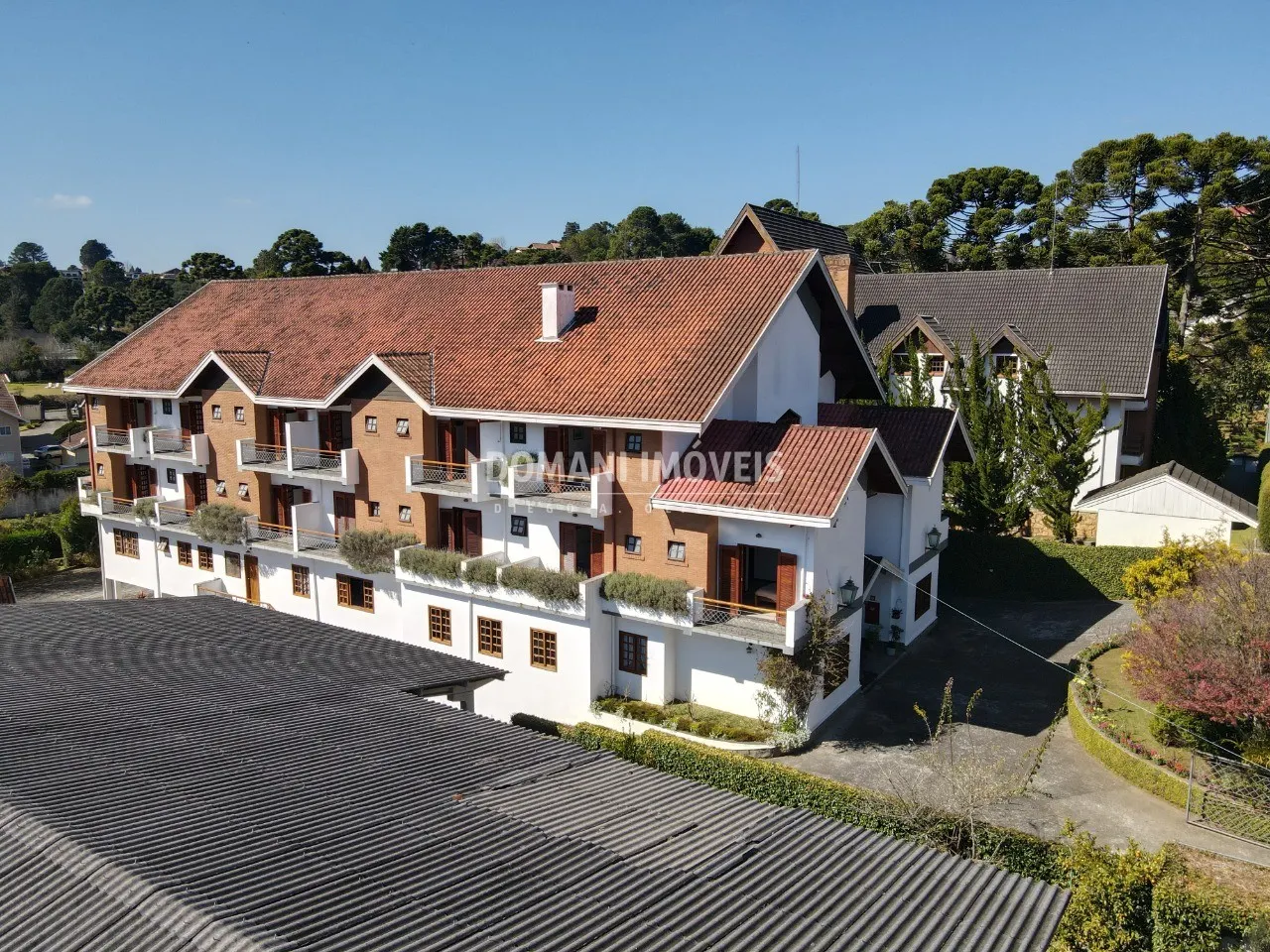 Comercial à venda de 2.560 m² em Campos do Jordão, SP, Brasil
