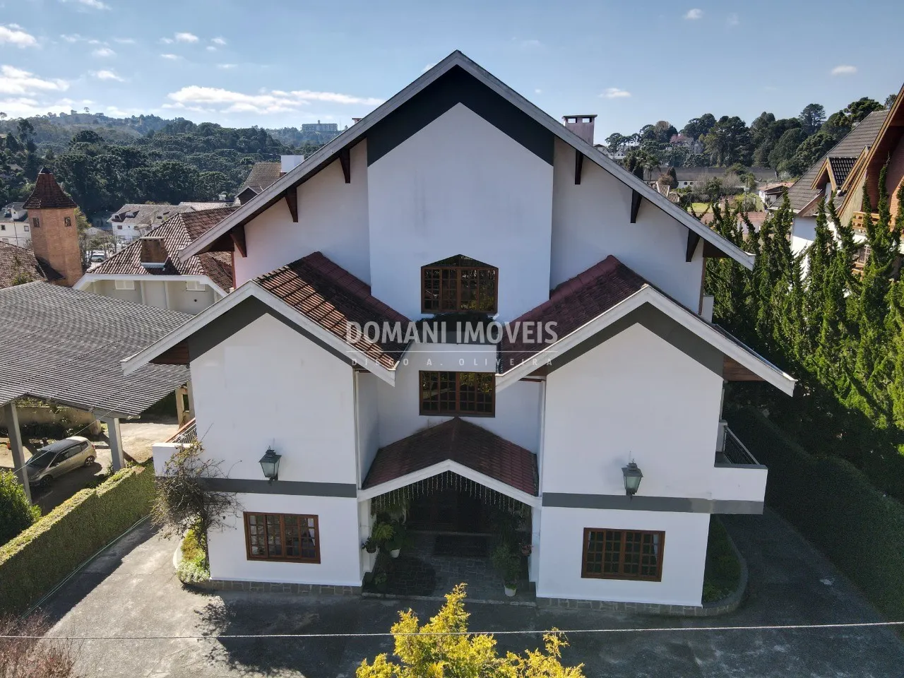 Comercial à venda de 2.560 m² em Campos do Jordão, SP, Brasil