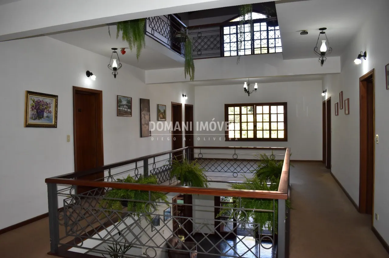 Comercial à venda de 2.560 m² em Campos do Jordão, SP, Brasil