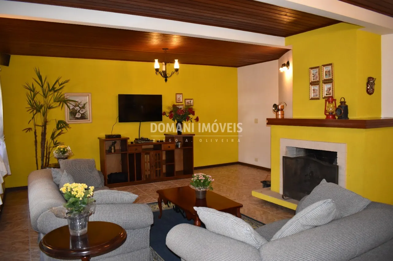 Comercial à venda de 2.560 m² em Campos do Jordão, SP, Brasil