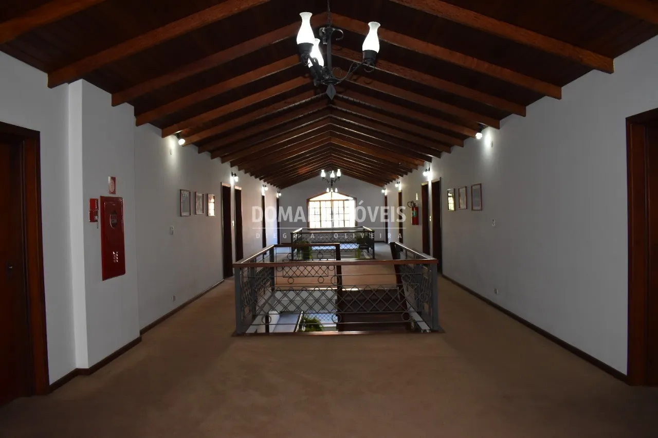 Comercial à venda de 2.560 m² em Campos do Jordão, SP, Brasil