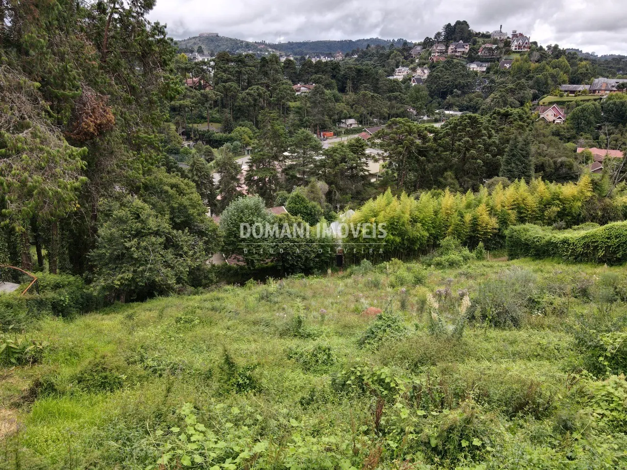 Terreno à venda de 1.050 m² em Campos do Jordão, SP, Brasil