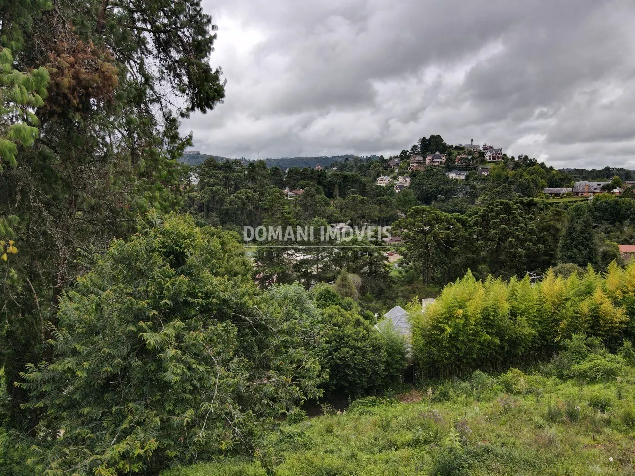 Terreno à venda de 1.050 m² em Campos do Jordão, SP, Brasil