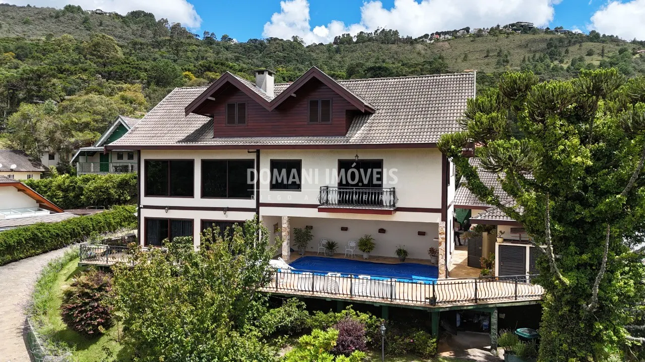 Casa à venda de 1.080 m² em Campos do Jordão, SP, Brasil