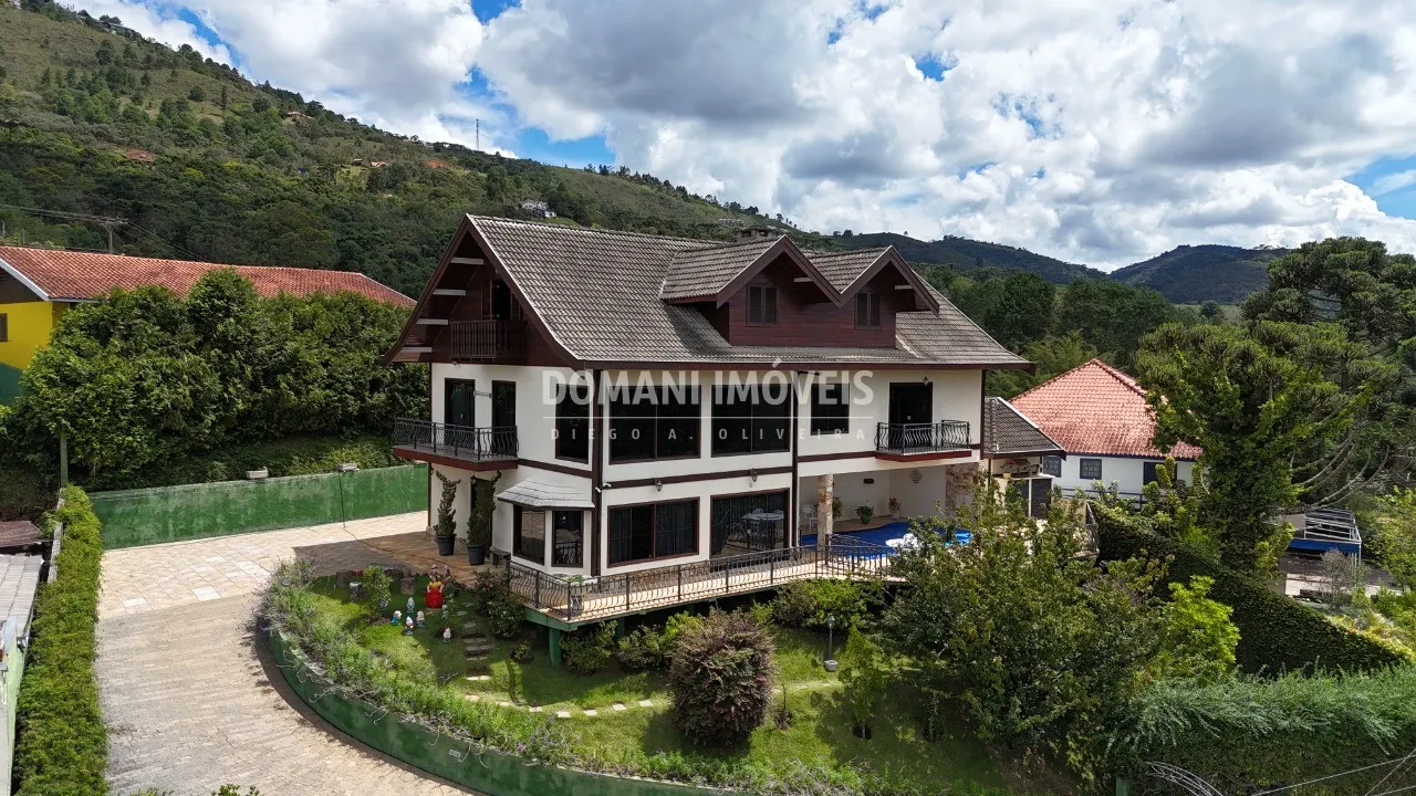 Casa à venda de 1.080 m² em Campos do Jordão, SP, Brasil