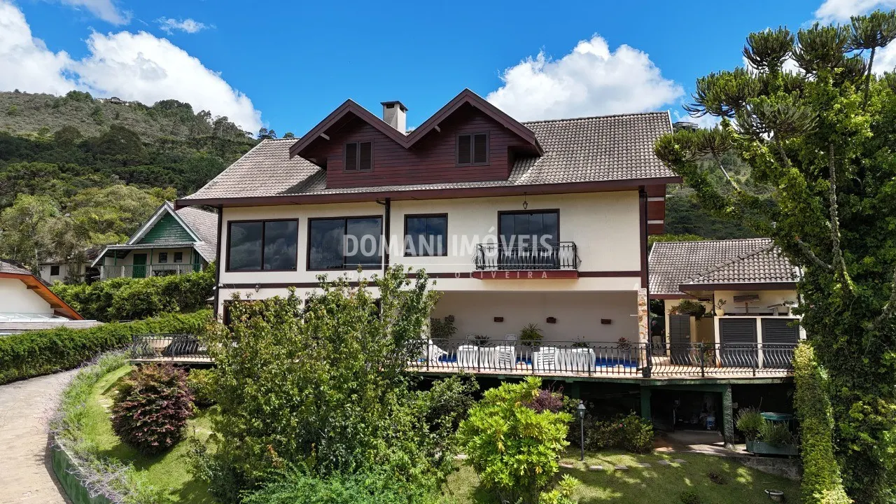 Casa à venda de 1.080 m² em Campos do Jordão, SP, Brasil