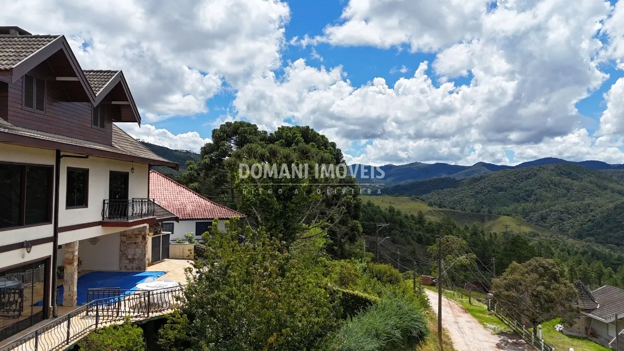 Casa à venda de 1.080 m² em Campos do Jordão, SP, Brasil