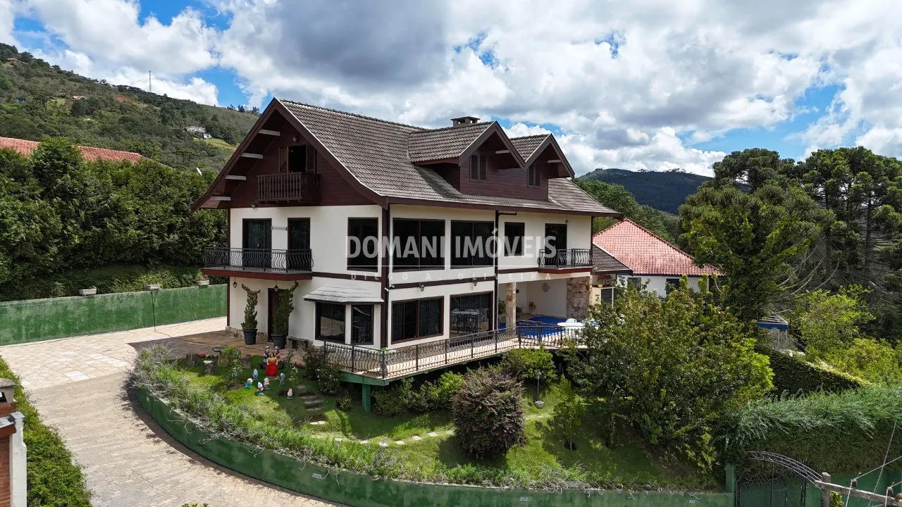 Casa à venda de 1.080 m² em Campos do Jordão, SP, Brasil