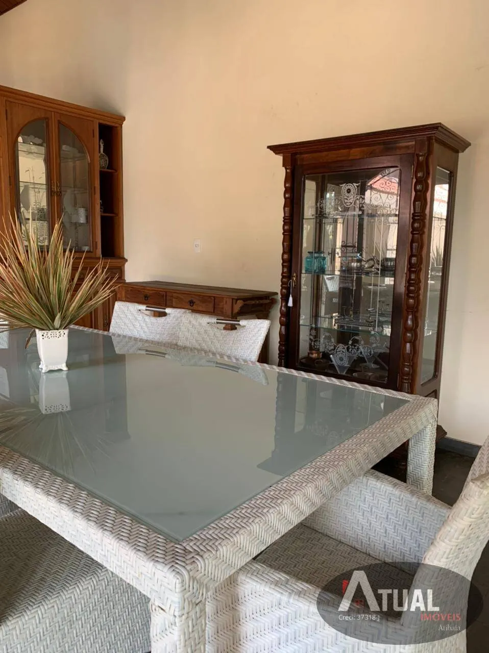 Casa à venda de 2.560 m² em Atibaia, SP, Brasil