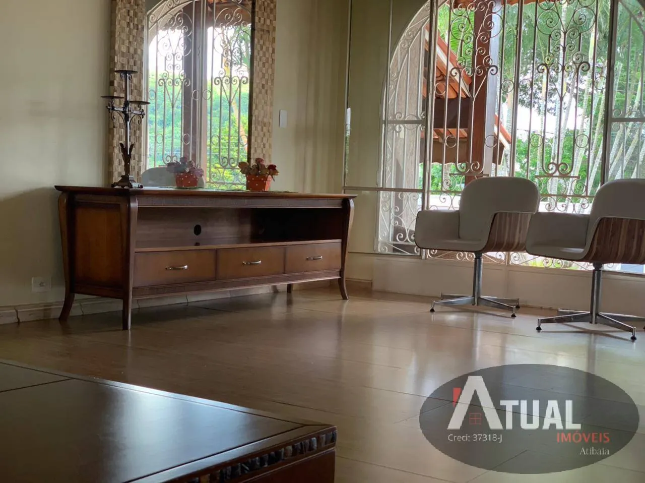 Casa à venda de 2.560 m² em Atibaia, SP, Brasil