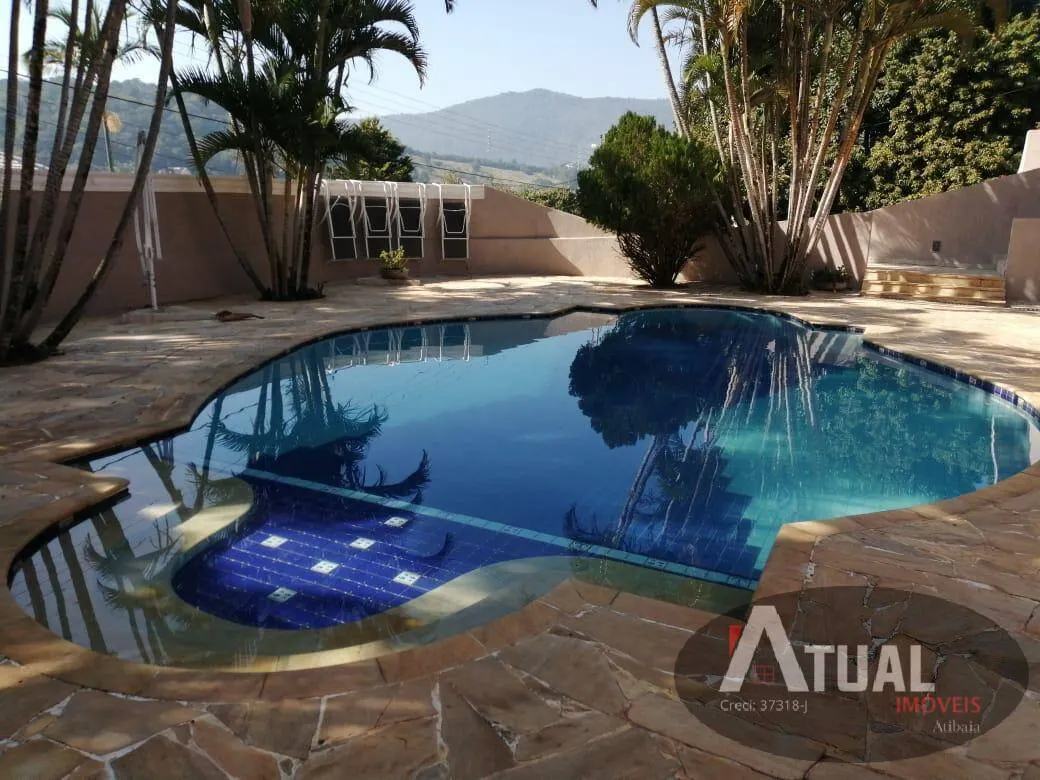 Casa à venda de 2.560 m² em Atibaia, SP, Brasil