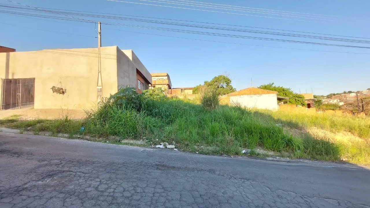Terreno à venda de 250 m² em Monte Mor, SP, Brasil