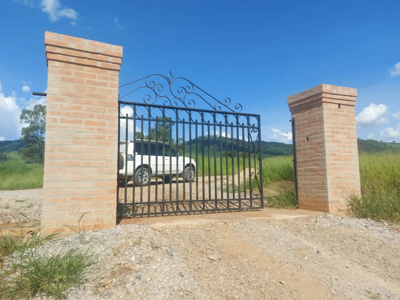 Terreno à venda de 2.000 m² em Joanópolis, SP, Brasil