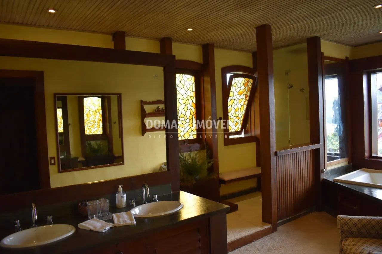 Casa à venda de 9.200 m² em Campos do Jordão, SP, Brasil