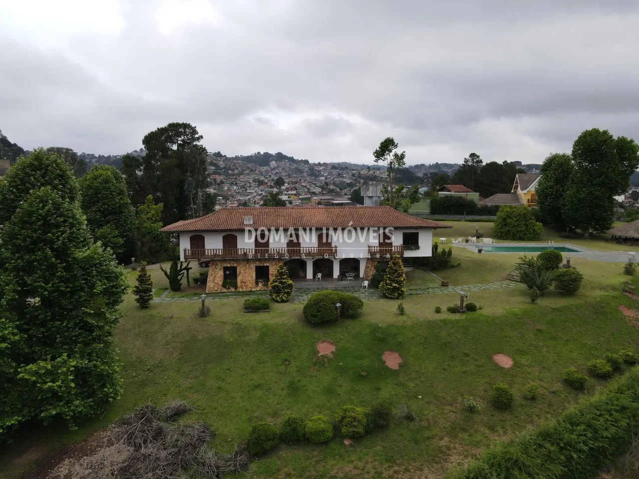 Casa à venda de 9.200 m² em Campos do Jordão, SP, Brasil