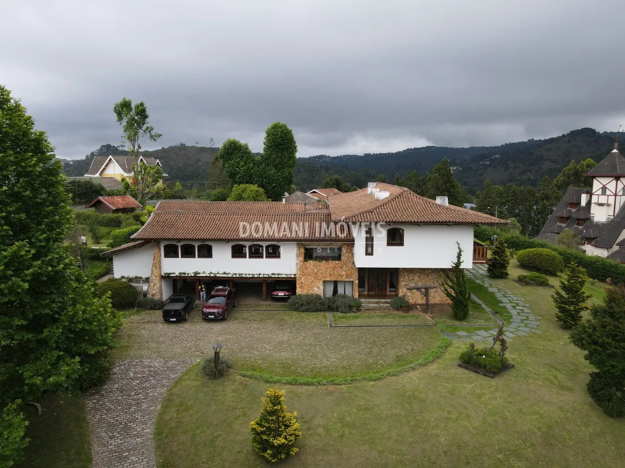 Casa à venda de 9.200 m² em Campos do Jordão, SP, Brasil
