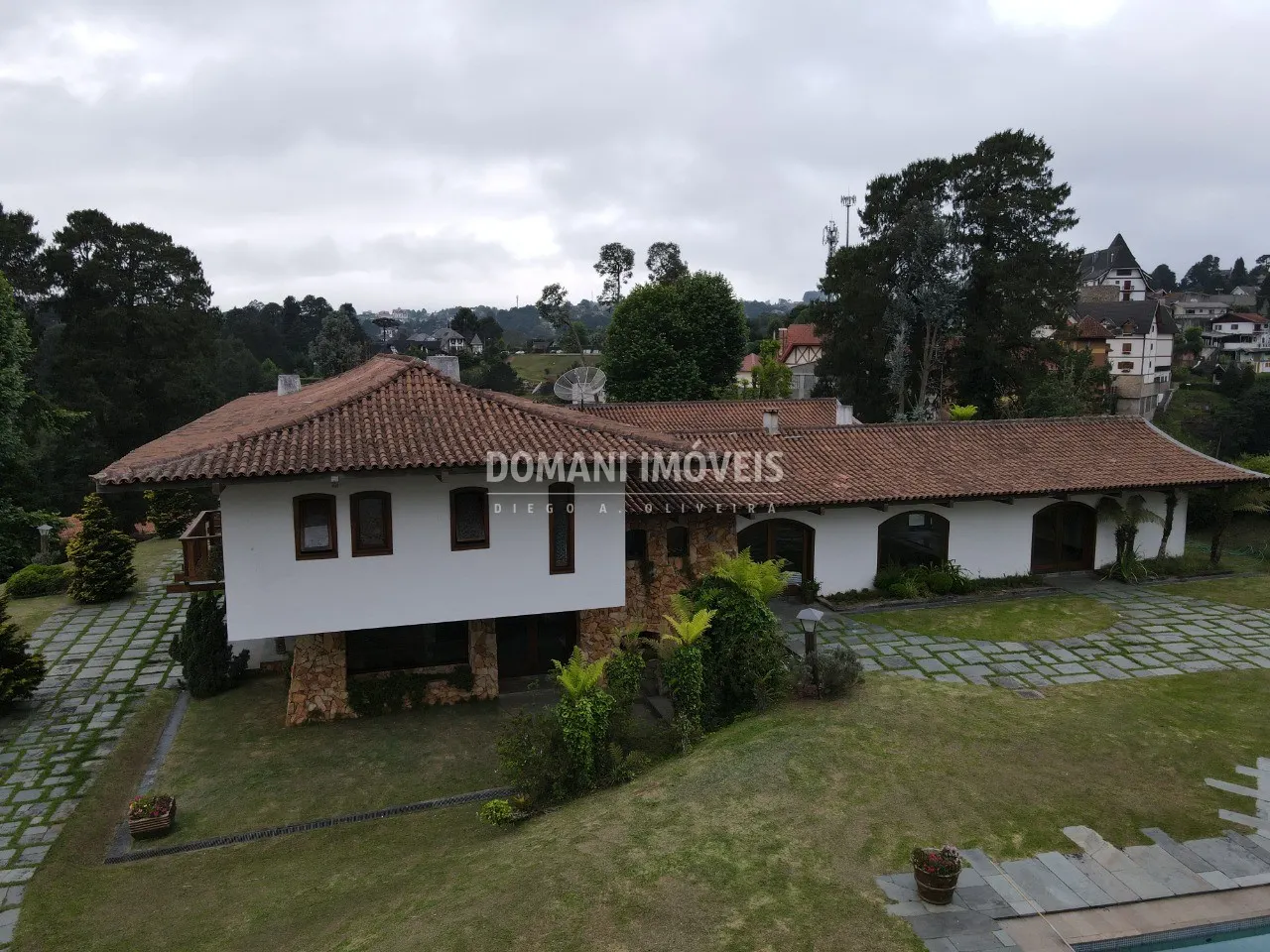 Casa à venda de 9.200 m² em Campos do Jordão, SP, Brasil