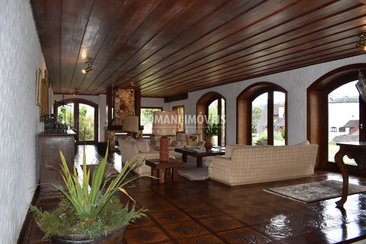 Casa à venda de 9.200 m² em Campos do Jordão, SP, Brasil