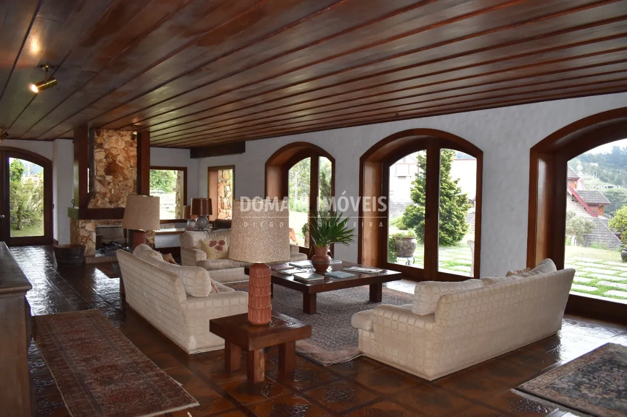 Casa à venda de 9.200 m² em Campos do Jordão, SP, Brasil