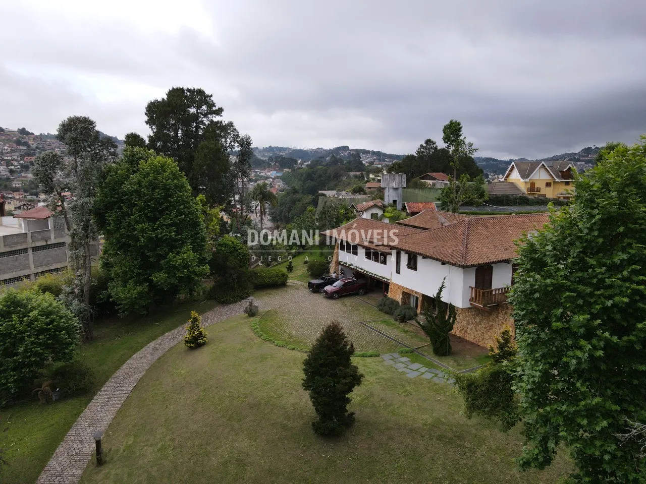 Casa à venda de 9.200 m² em Campos do Jordão, SP, Brasil