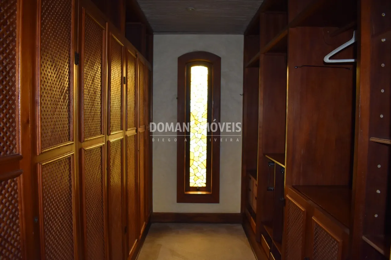 Casa à venda de 9.200 m² em Campos do Jordão, SP, Brasil