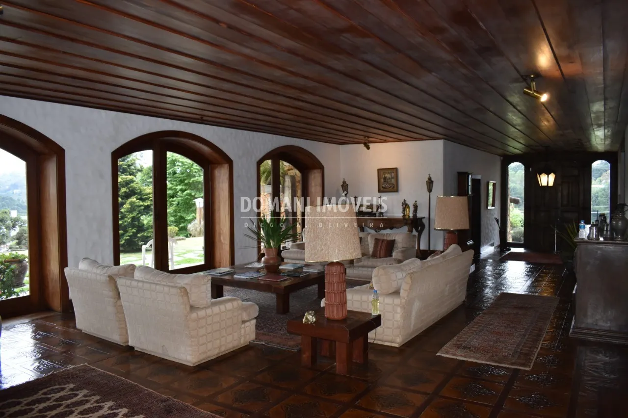 Casa à venda de 9.200 m² em Campos do Jordão, SP, Brasil