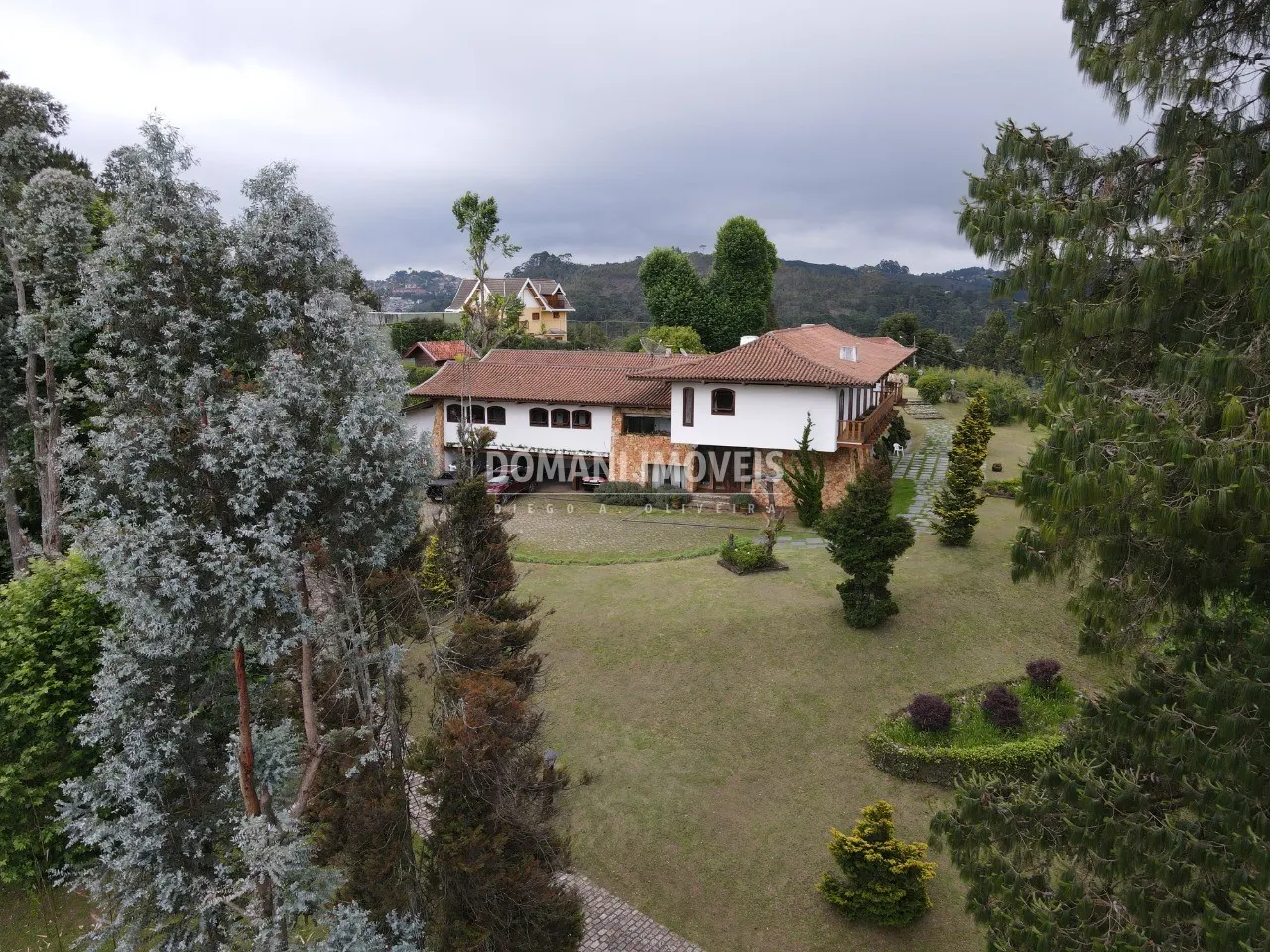 Casa à venda de 9.200 m² em Campos do Jordão, SP, Brasil