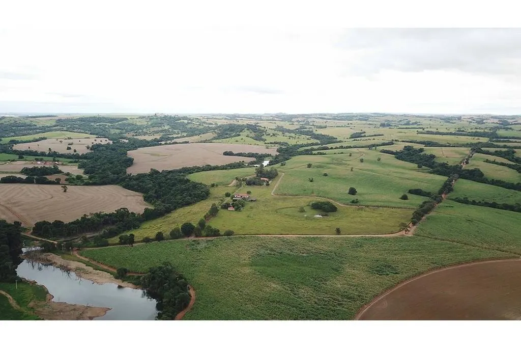 Fazenda à venda de 64 ha em Itapetininga, SP, Brasil