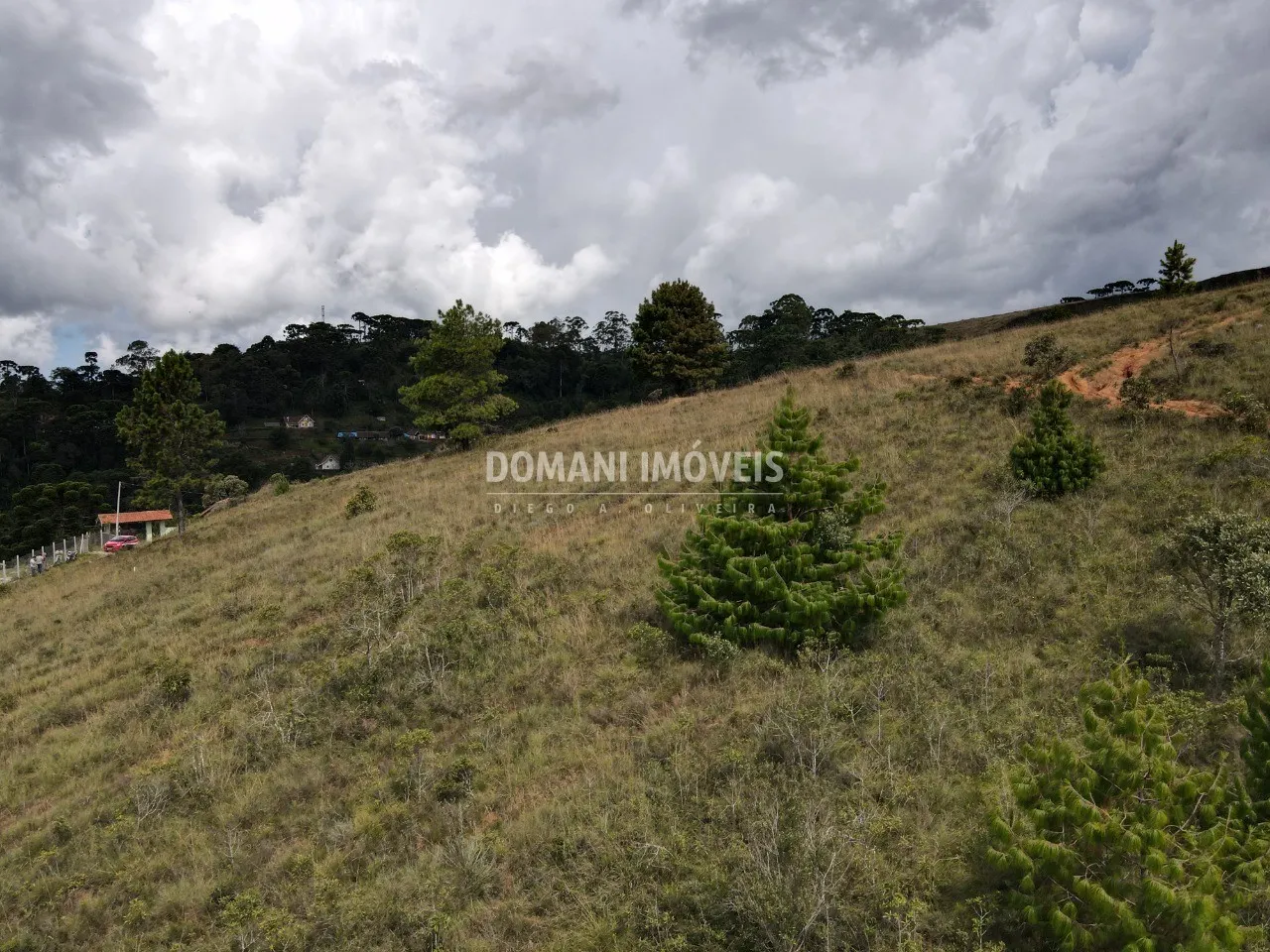 Terreno à venda de 1.680 m² em Campos do Jordão, SP, Brasil